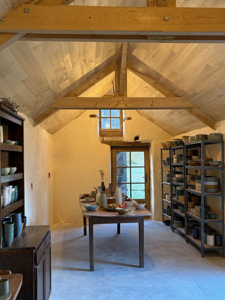 Boutique de vaisselle en céramique artisanale